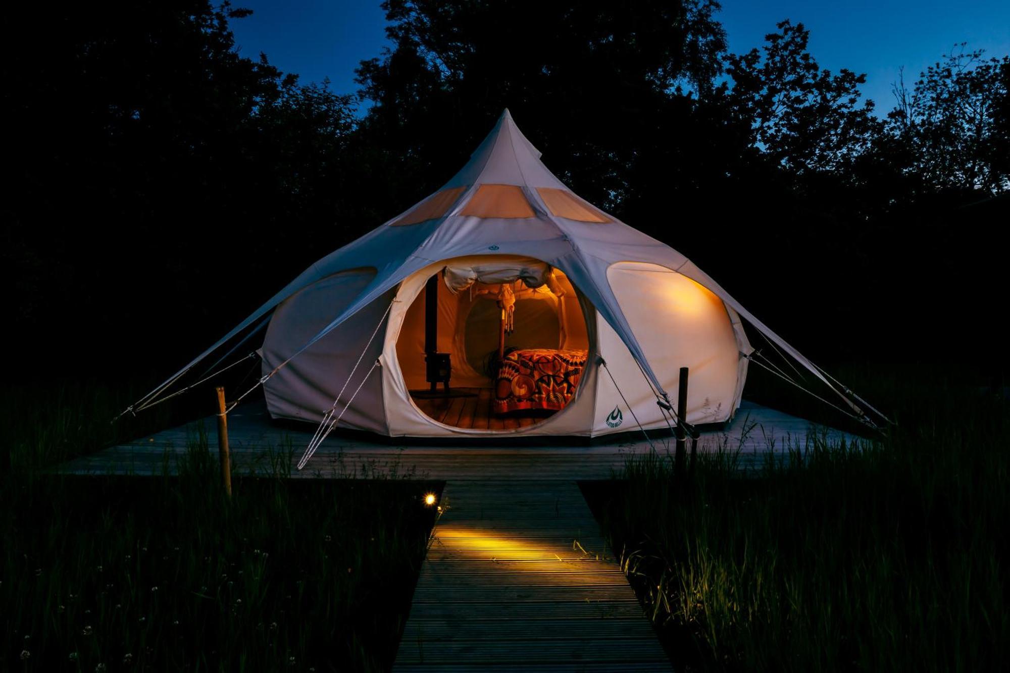 Luxury Glamping Retreat In Battle Villa Luaran gambar